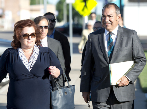 Jim Avila walks to court. (Tim Hynds/ Sioux City (Iowa) Journal)